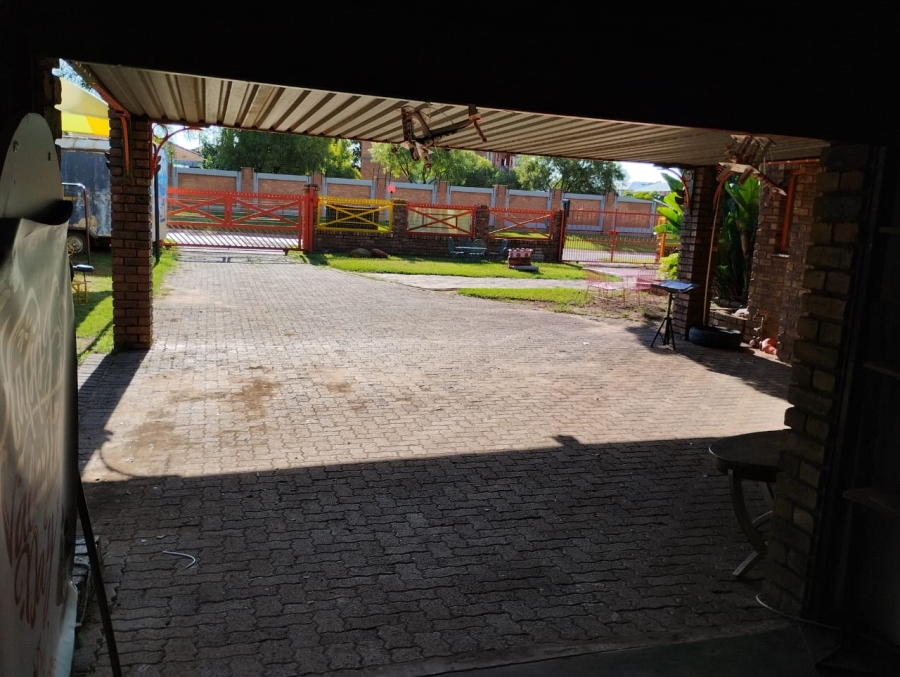 3 Bedroom Property for Sale in Kirkney Ext 5 Gauteng