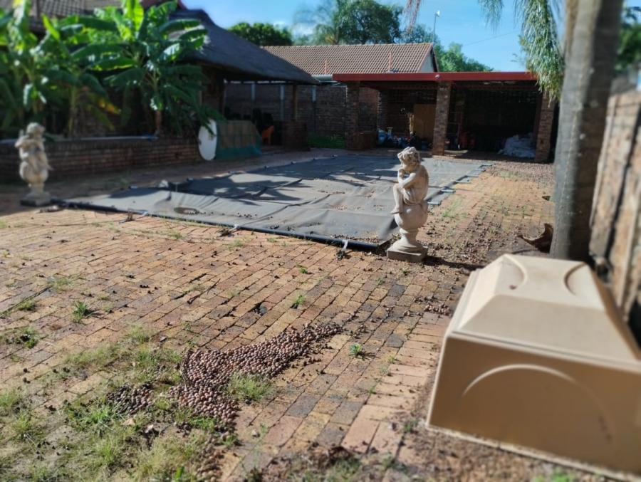 3 Bedroom Property for Sale in Kirkney Ext 5 Gauteng