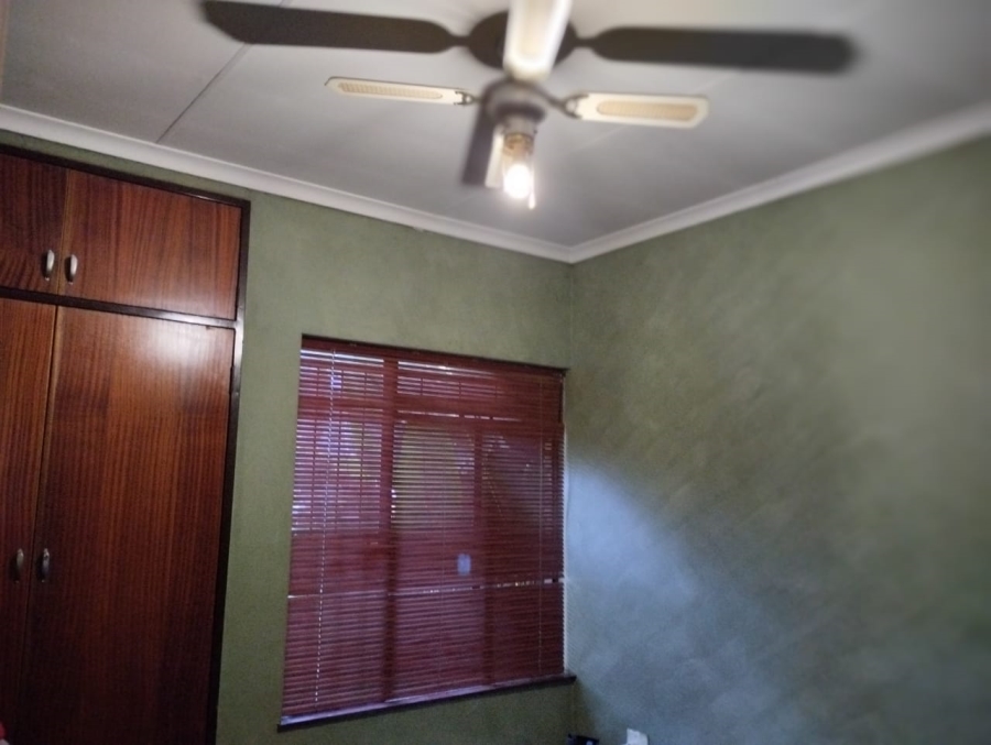 3 Bedroom Property for Sale in Kirkney Ext 5 Gauteng