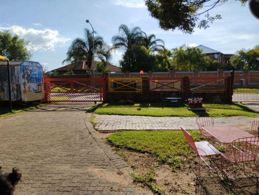 3 Bedroom Property for Sale in Kirkney Ext 5 Gauteng