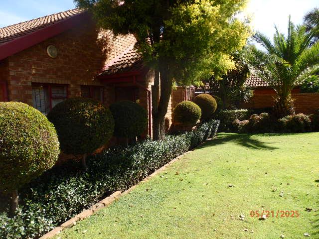 3 Bedroom Property for Sale in Garsfontein Gauteng