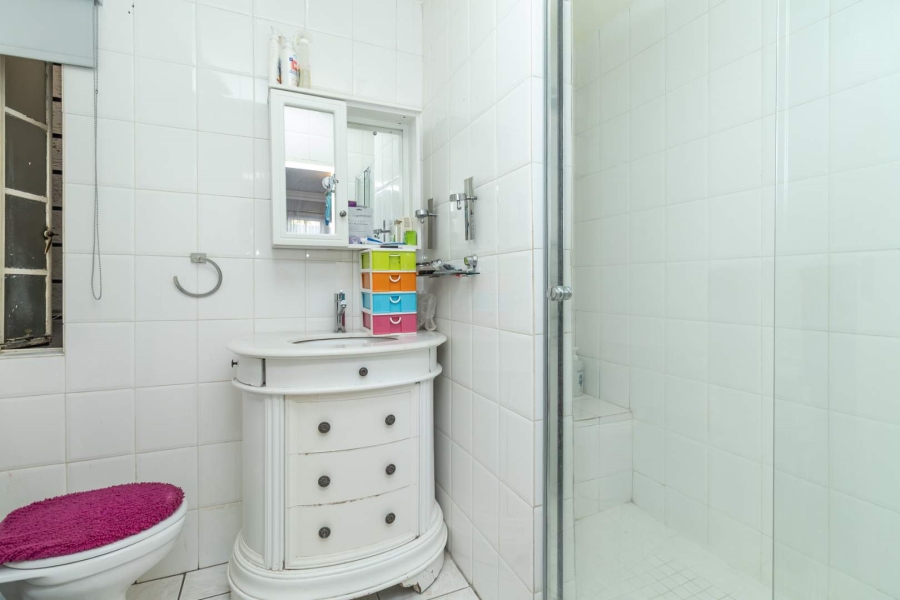 2 Bedroom Property for Sale in Magaliessig Gauteng