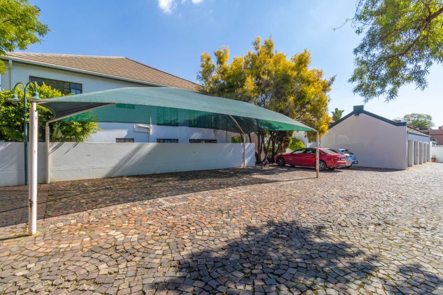 2 Bedroom Property for Sale in Magaliessig Gauteng