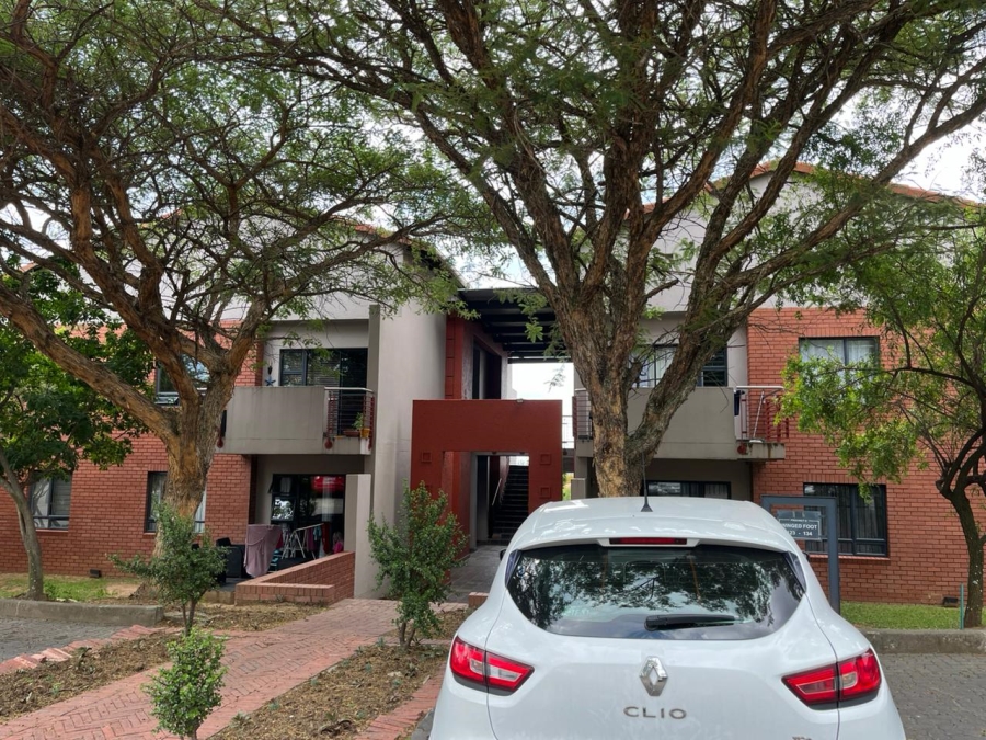 To Let 2 Bedroom Property for Rent in Jackal Creek Golf Estate Gauteng