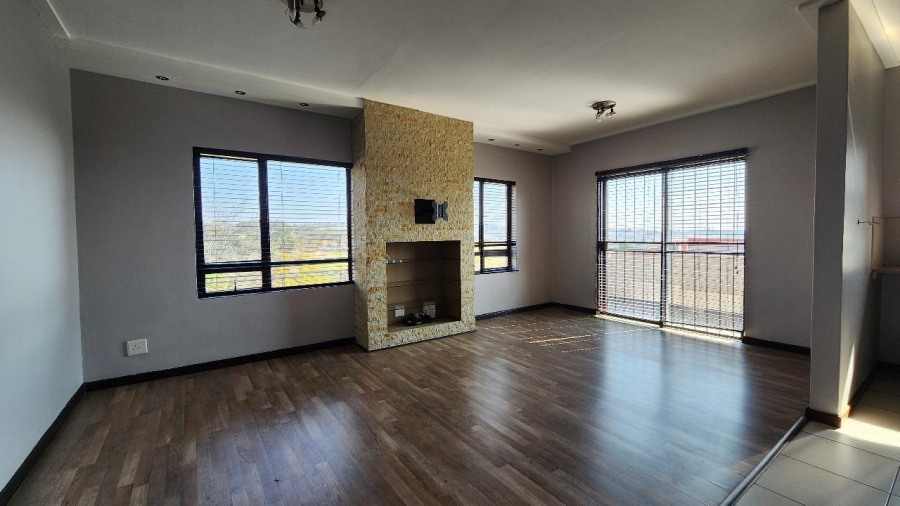 To Let 2 Bedroom Property for Rent in Jackal Creek Golf Estate Gauteng