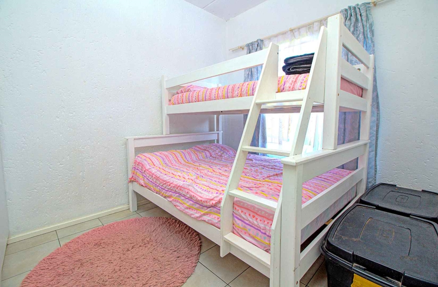 2 Bedroom Property for Sale in Wilgeheuwel Gauteng