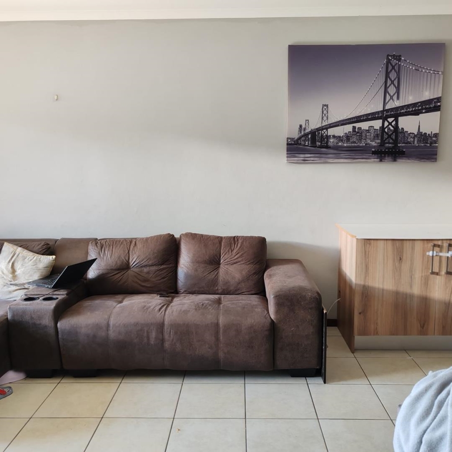 2 Bedroom Property for Sale in Noordwyk Gauteng