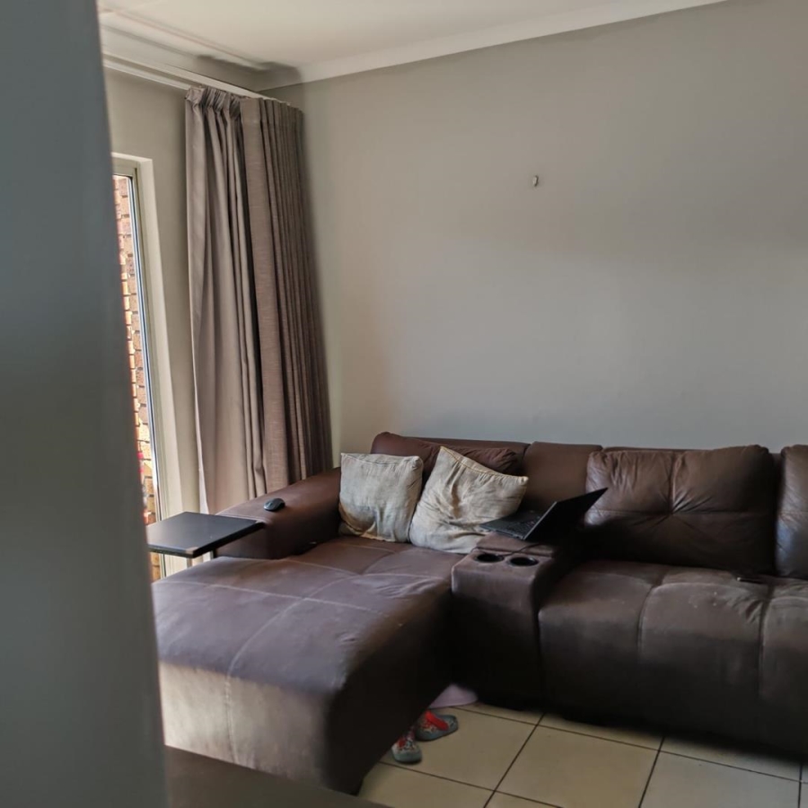 2 Bedroom Property for Sale in Noordwyk Gauteng
