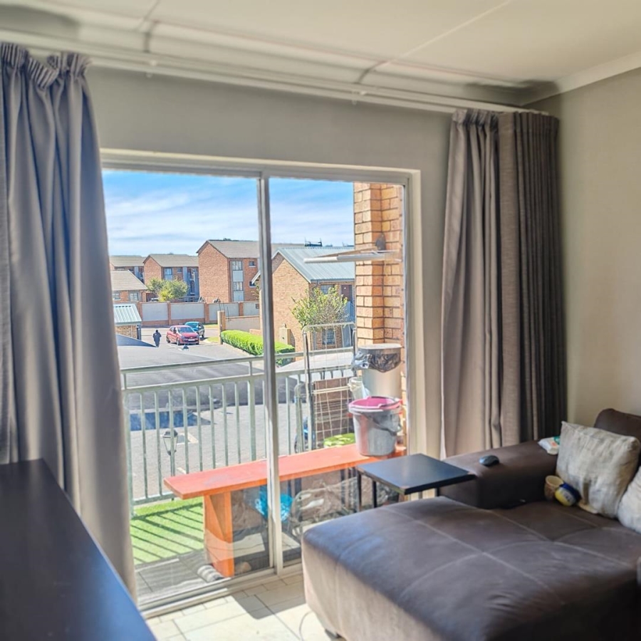 2 Bedroom Property for Sale in Noordwyk Gauteng