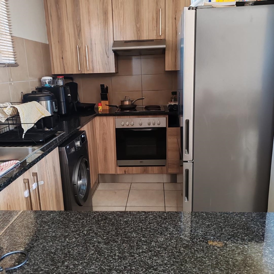 2 Bedroom Property for Sale in Noordwyk Gauteng