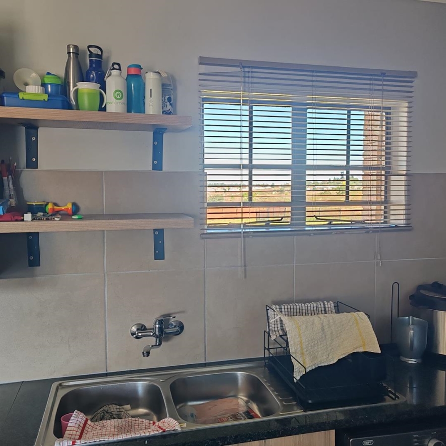 2 Bedroom Property for Sale in Noordwyk Gauteng