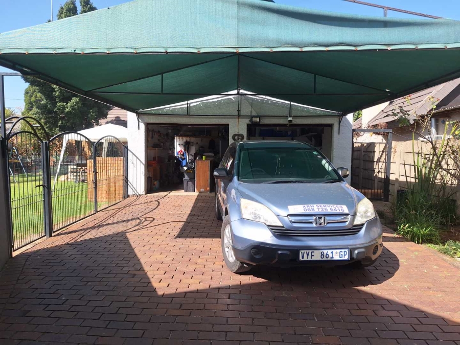 3 Bedroom Property for Sale in Parkrand Gauteng