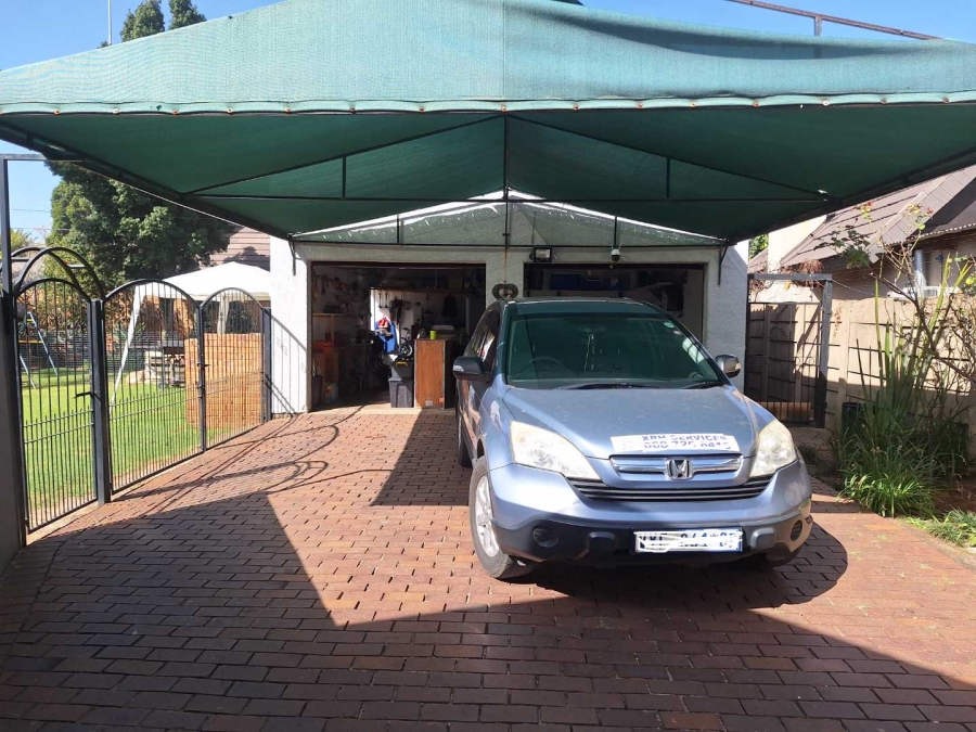 3 Bedroom Property for Sale in Parkrand Gauteng