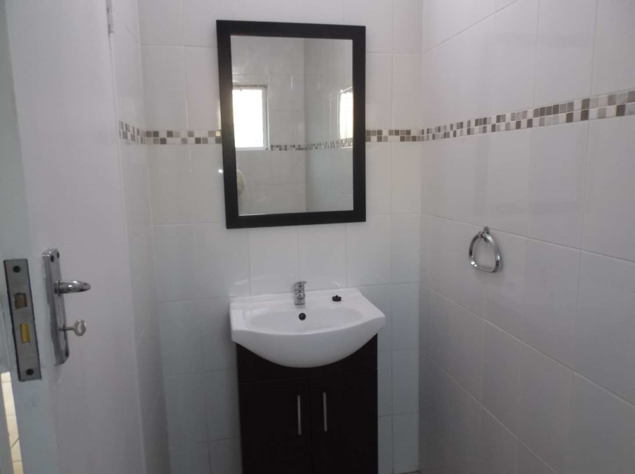 3 Bedroom Property for Sale in Farrarmere Gauteng