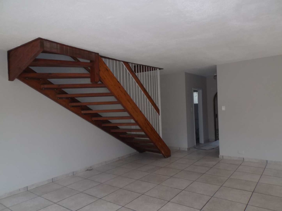 3 Bedroom Property for Sale in Farrarmere Gauteng
