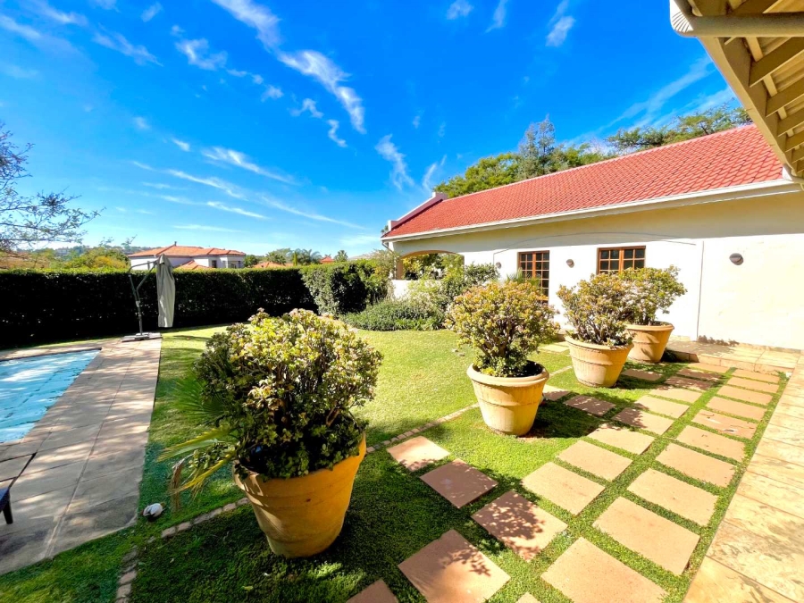 To Let 5 Bedroom Property for Rent in Woodhill Estate Gauteng