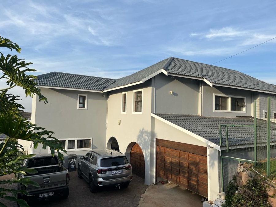 To Let 4 Bedroom Property for Rent in Constantia Kloof Gauteng