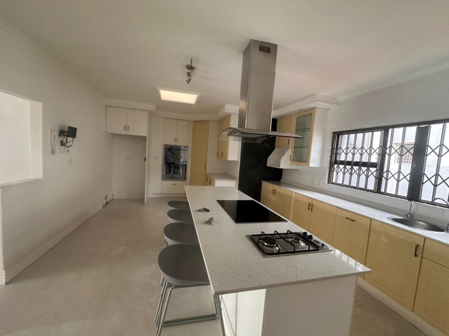 To Let 4 Bedroom Property for Rent in Constantia Kloof Gauteng