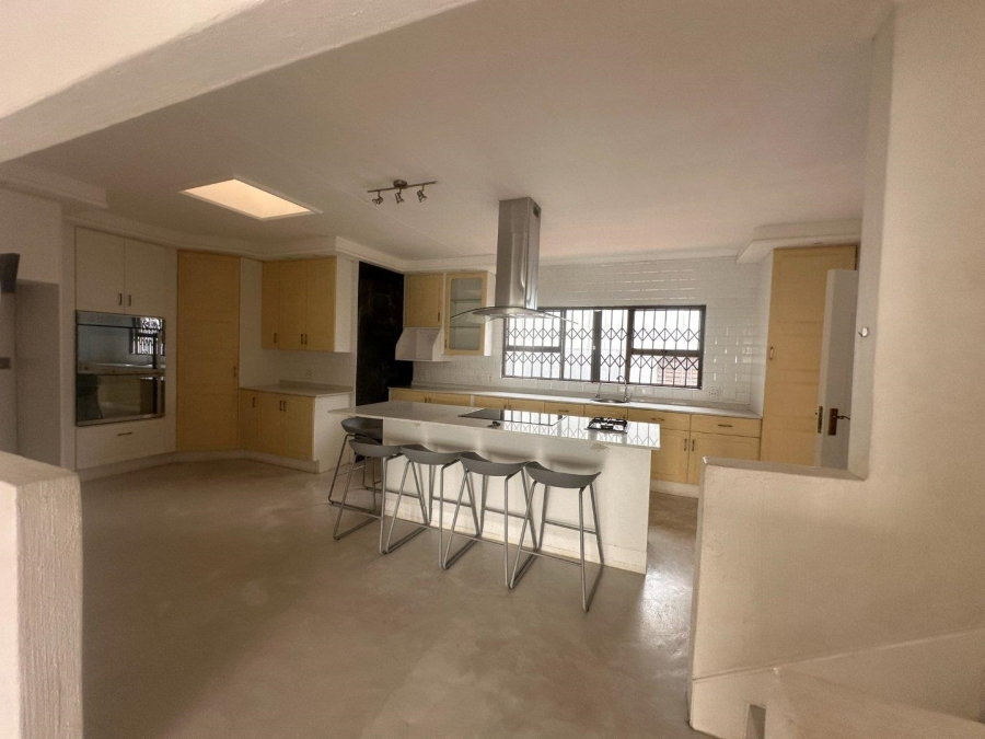 To Let 4 Bedroom Property for Rent in Constantia Kloof Gauteng