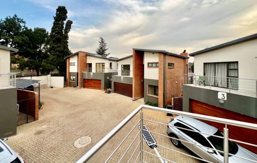 3 Bedroom Property for Sale in Bedfordview Gauteng