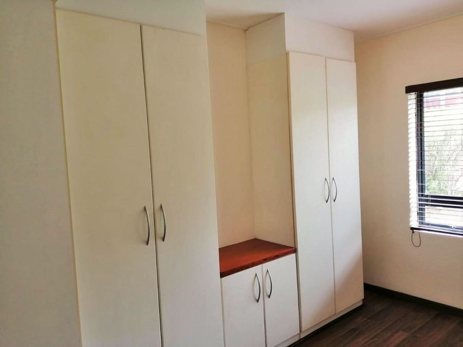 To Let 1 Bedroom Property for Rent in Jackal Creek Golf Estate Gauteng