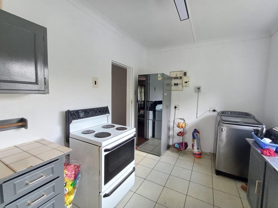 To Let 4 Bedroom Property for Rent in Kensington B Gauteng