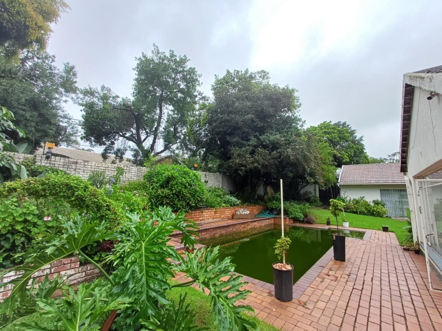 To Let 4 Bedroom Property for Rent in Kensington B Gauteng