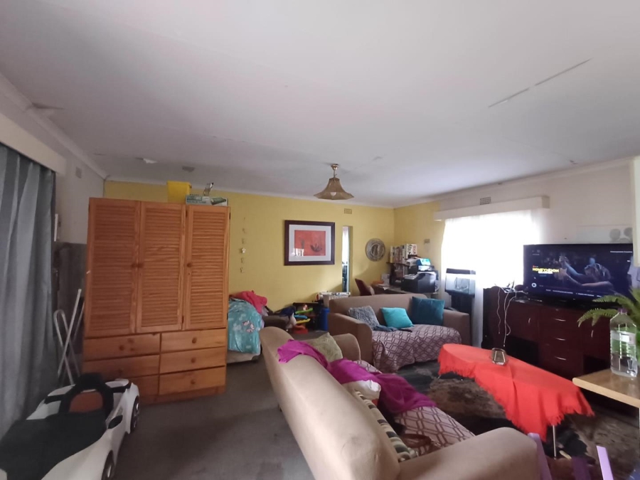 To Let 4 Bedroom Property for Rent in Kensington B Gauteng