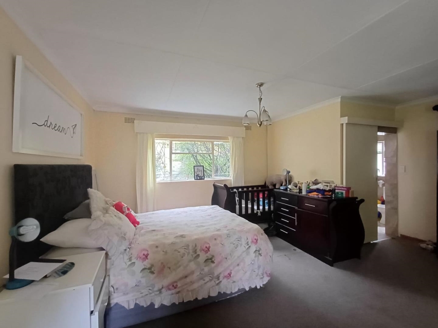 To Let 4 Bedroom Property for Rent in Kensington B Gauteng