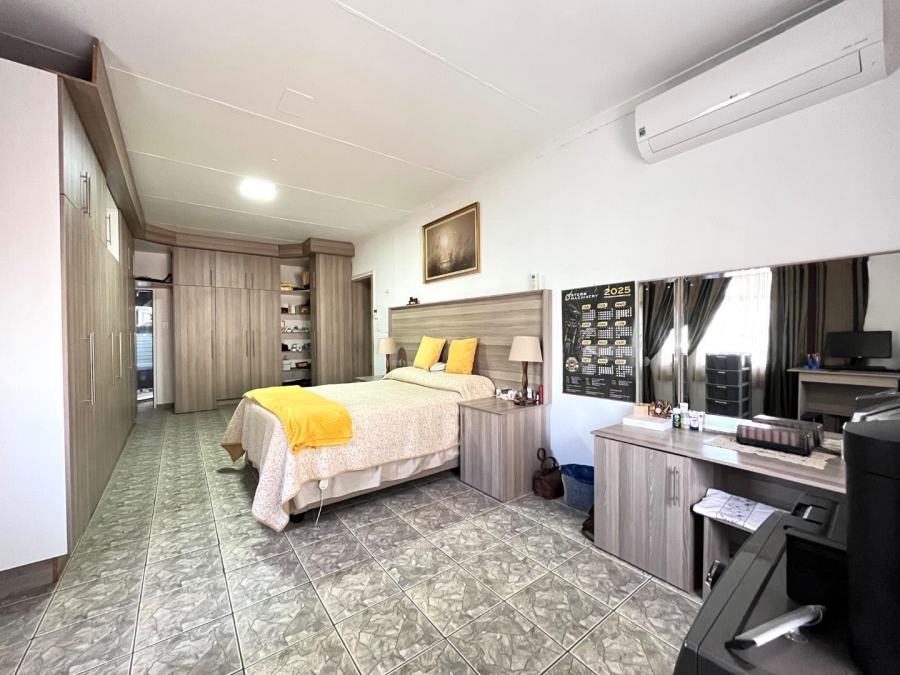 7 Bedroom Property for Sale in Benoni AH Gauteng
