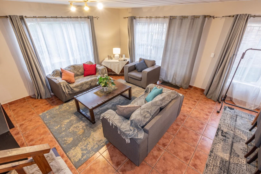 3 Bedroom Property for Sale in Wilgeheuwel Gauteng