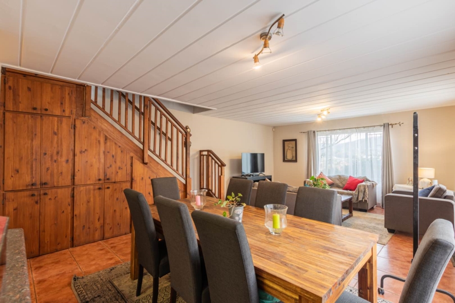 3 Bedroom Property for Sale in Wilgeheuwel Gauteng