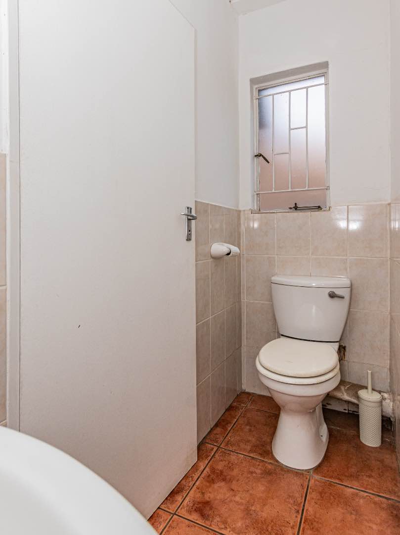 3 Bedroom Property for Sale in Wilgeheuwel Gauteng