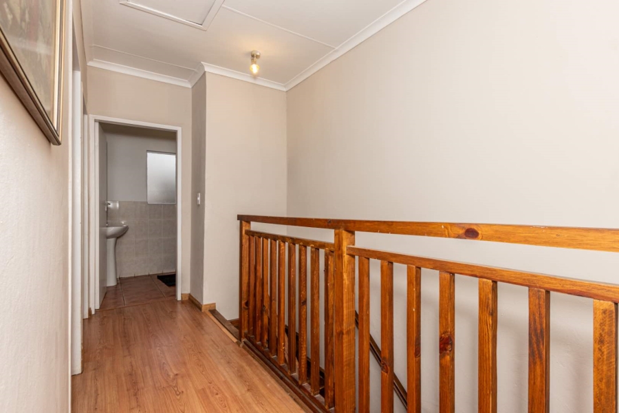 3 Bedroom Property for Sale in Wilgeheuwel Gauteng