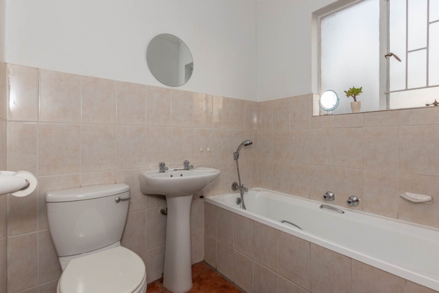 3 Bedroom Property for Sale in Wilgeheuwel Gauteng