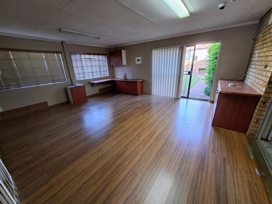 3 Bedroom Property for Sale in Annlin Gauteng