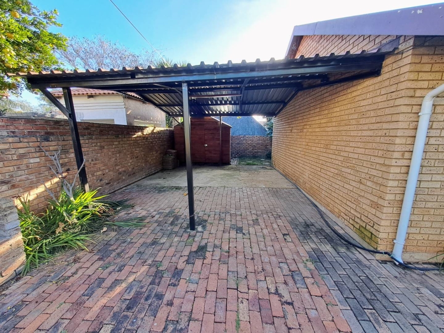 3 Bedroom Property for Sale in Annlin Gauteng