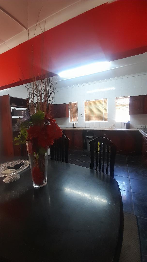 5 Bedroom Property for Sale in Moffat View Gauteng