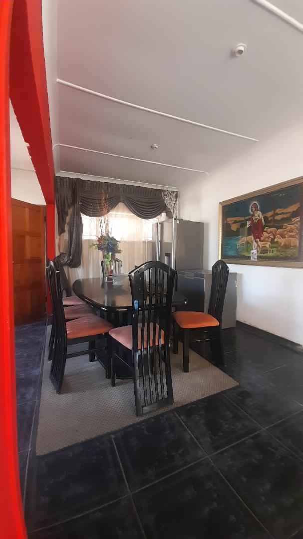 5 Bedroom Property for Sale in Moffat View Gauteng