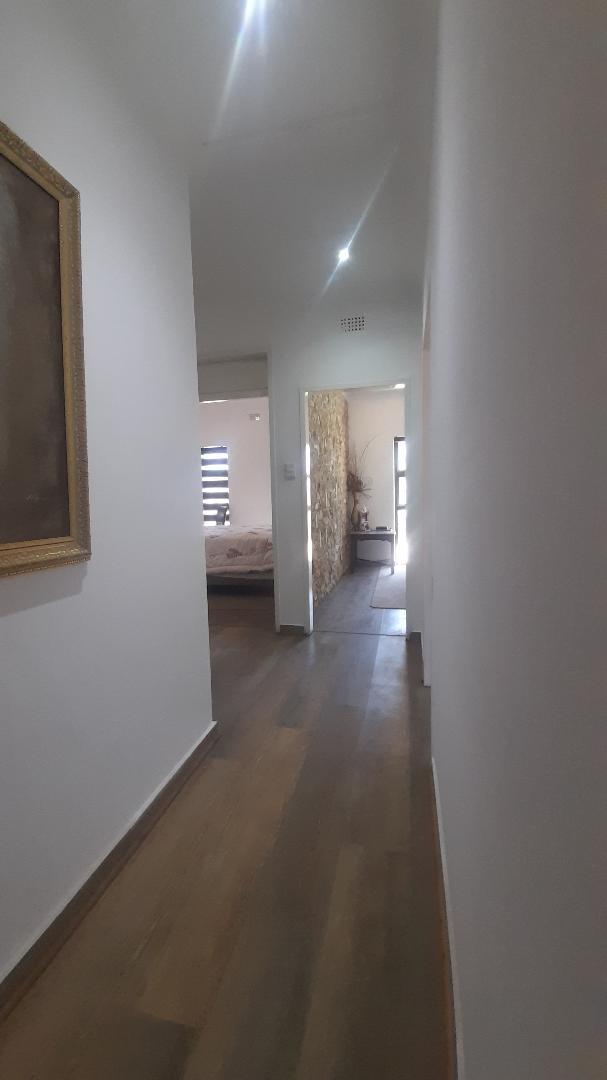 5 Bedroom Property for Sale in Moffat View Gauteng