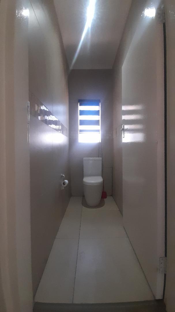5 Bedroom Property for Sale in Moffat View Gauteng