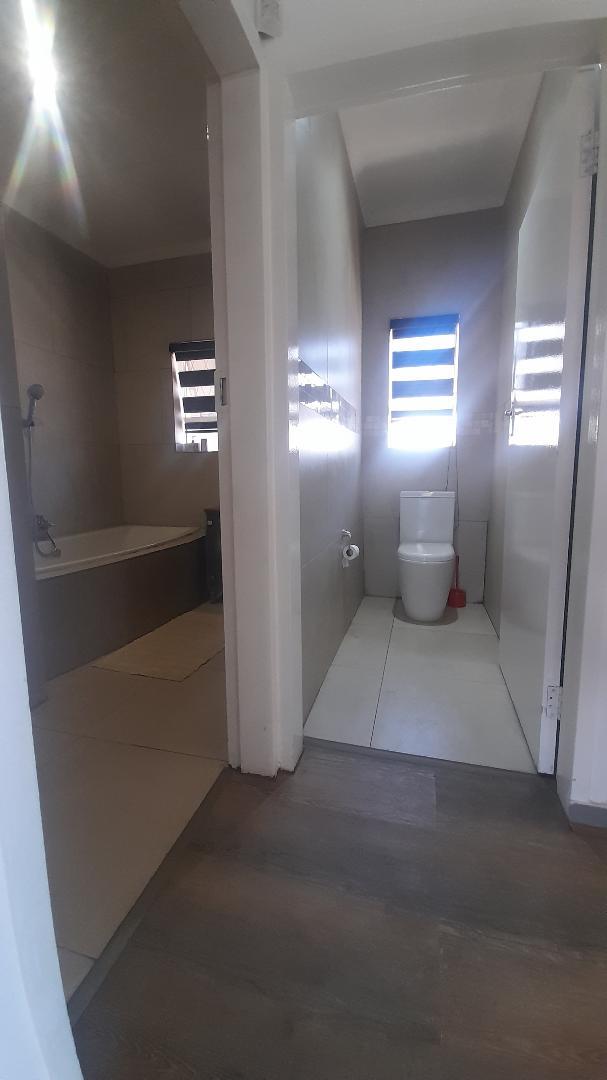 5 Bedroom Property for Sale in Moffat View Gauteng