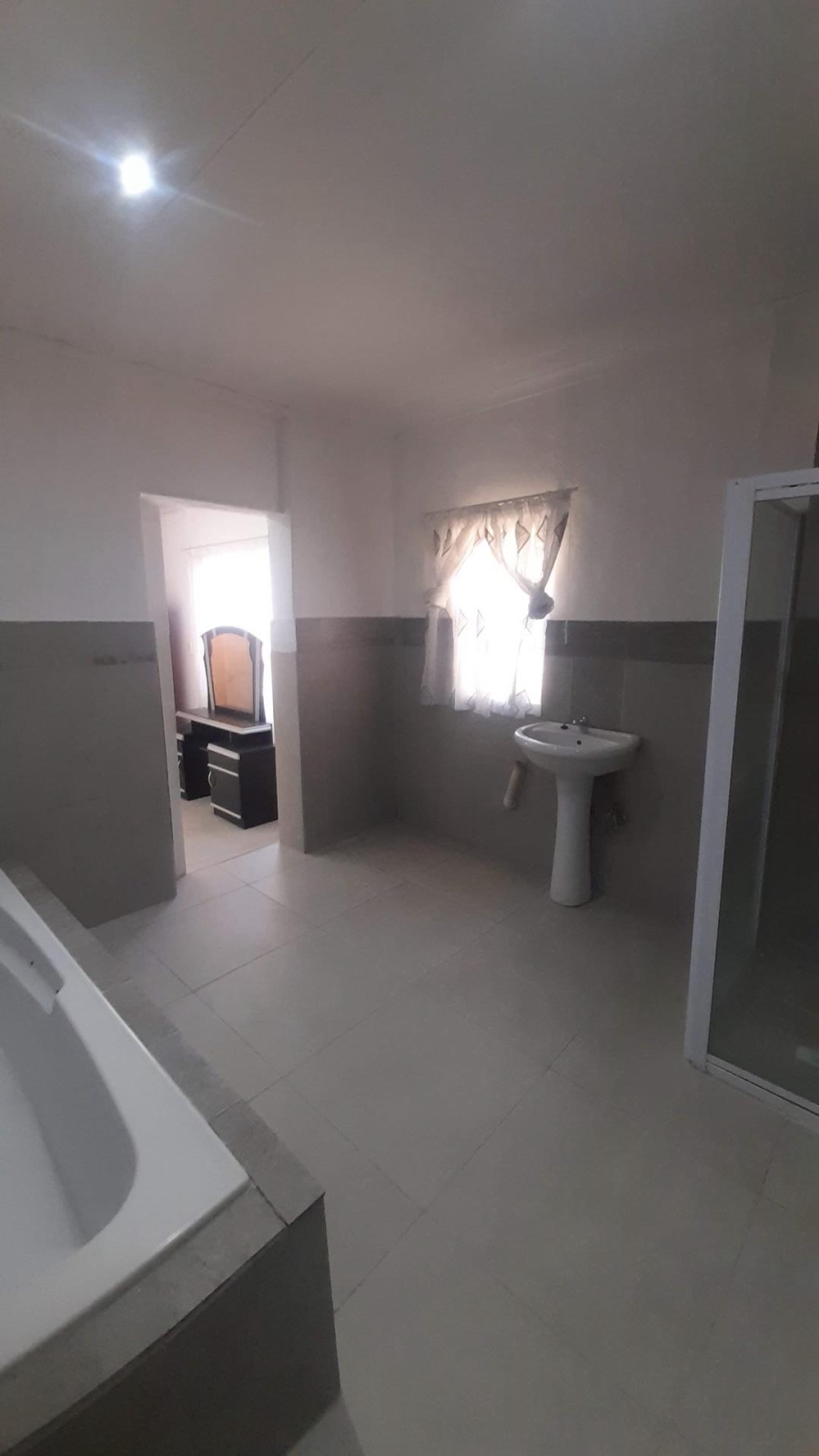 5 Bedroom Property for Sale in Moffat View Gauteng