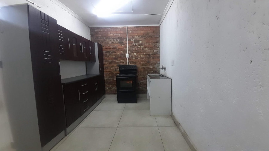 5 Bedroom Property for Sale in Moffat View Gauteng