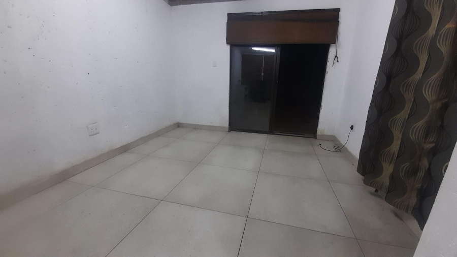 5 Bedroom Property for Sale in Moffat View Gauteng