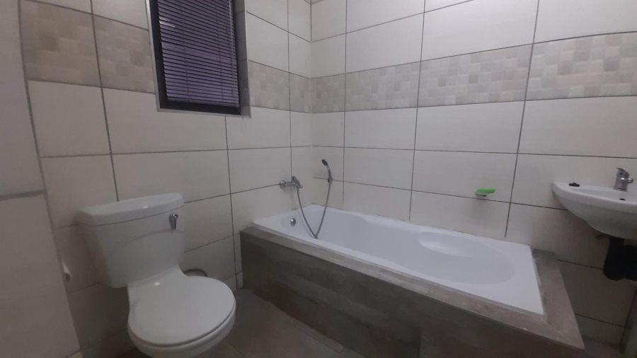 5 Bedroom Property for Sale in Moffat View Gauteng