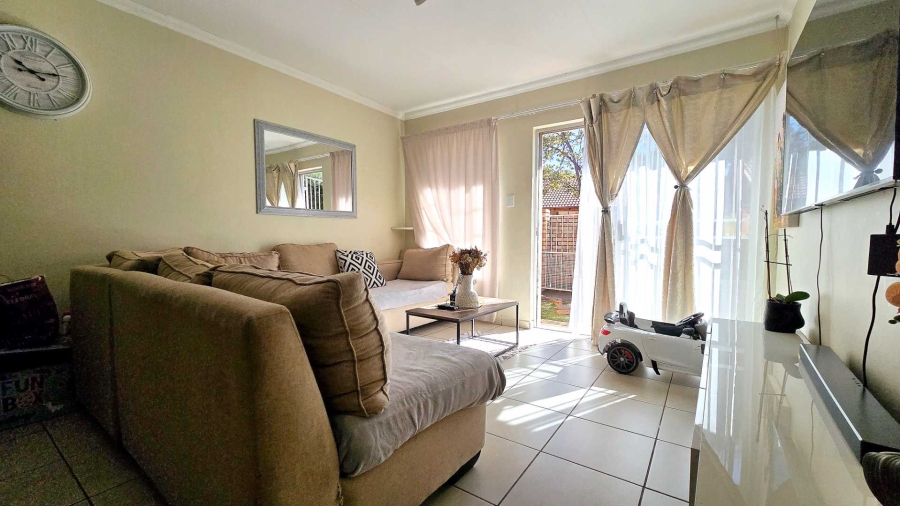 2 Bedroom Property for Sale in Equestria Gauteng