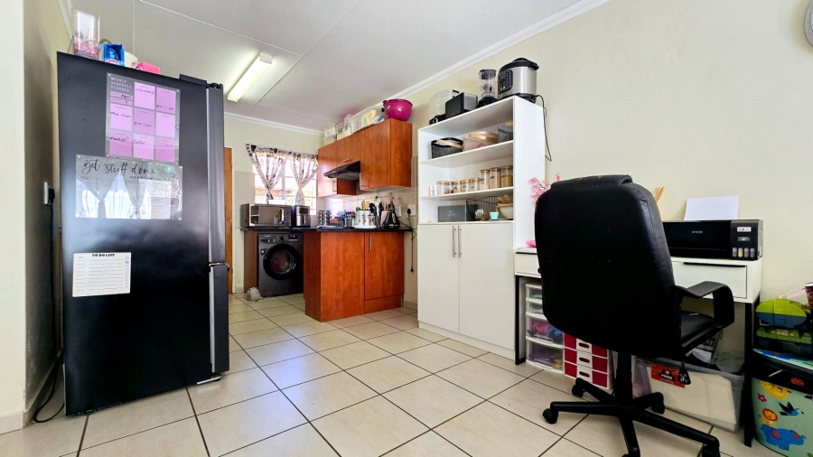 2 Bedroom Property for Sale in Equestria Gauteng