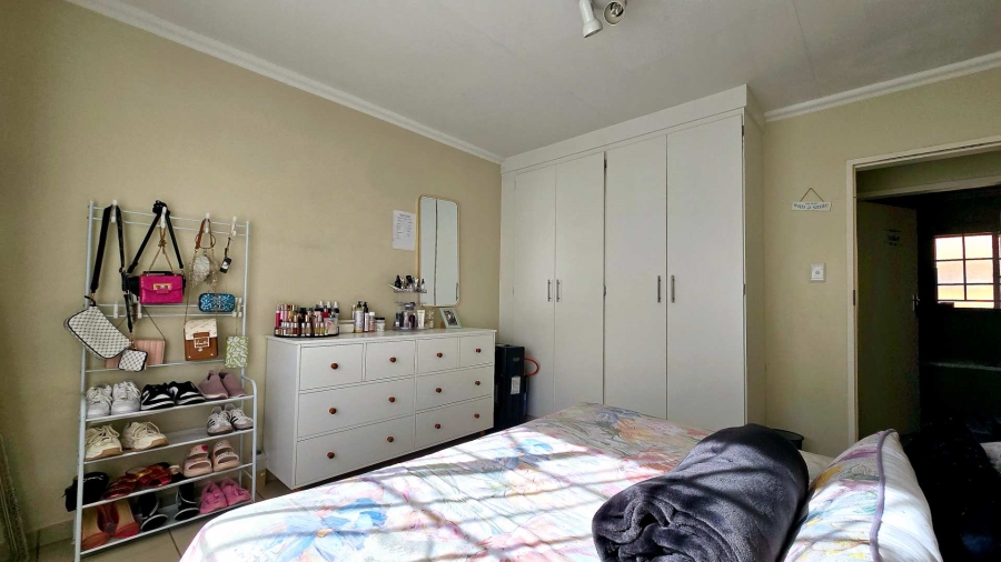 2 Bedroom Property for Sale in Equestria Gauteng