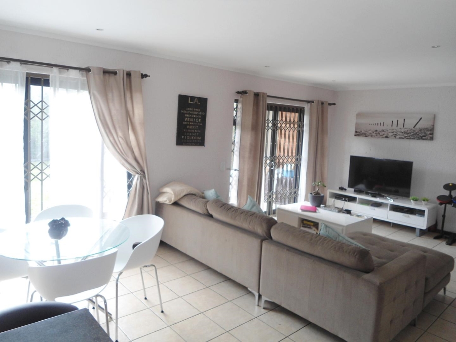 2 Bedroom Property for Sale in Cresta Gauteng